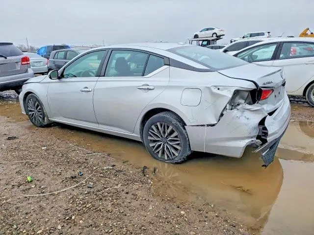 2023 NISSAN ALTIMA SV  