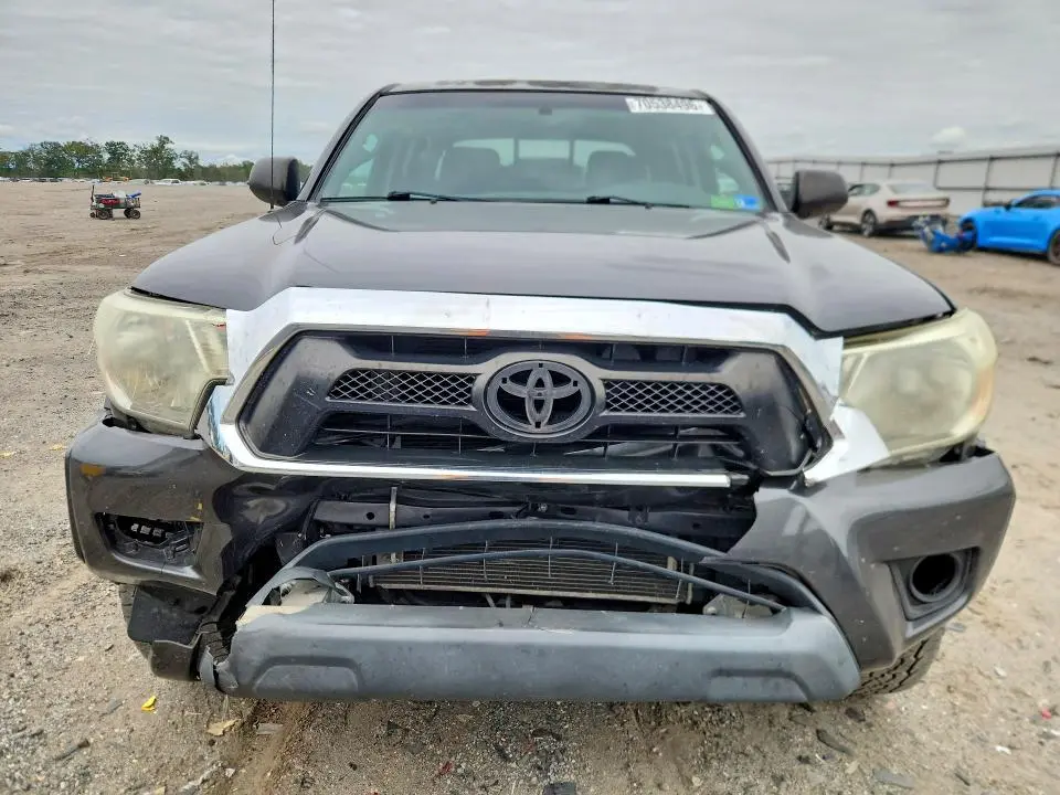 2015 TOYOTA TACOMA V6  