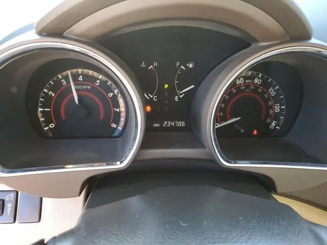 2010 TOYOTA HIGHLANDER   