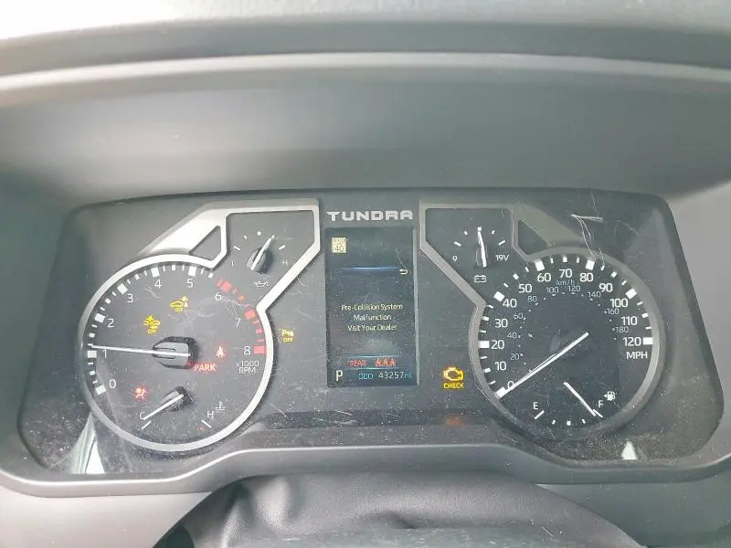 2025 TOYOTA TUNDRA SR5  