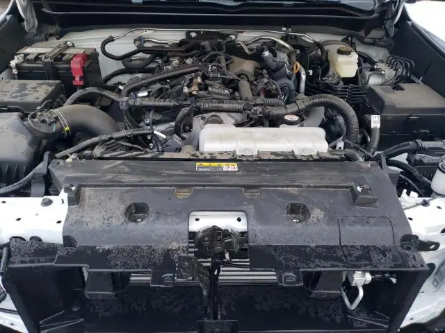 2025 TOYOTA TACOMA XTRACAB  