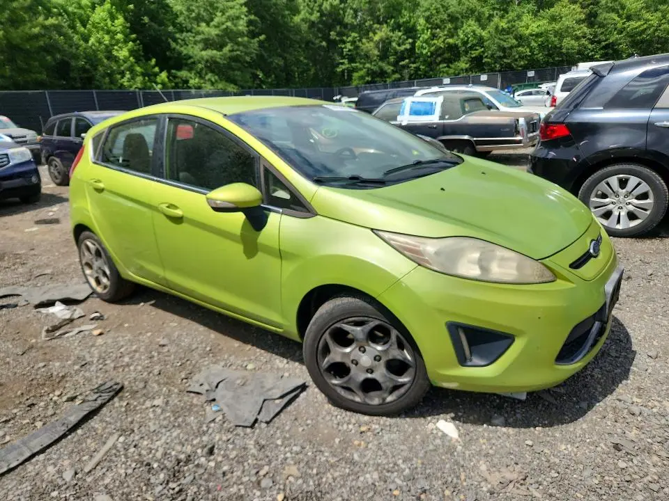 2011 FORD FIESTA SES  