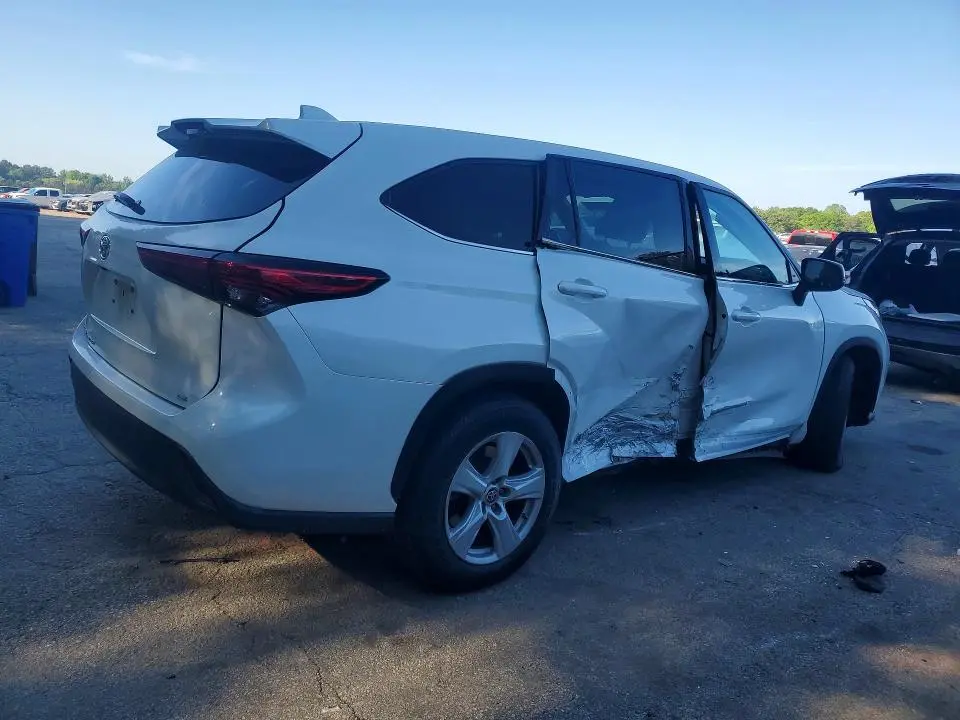 2021 TOYOTA HIGHLANDER LE  