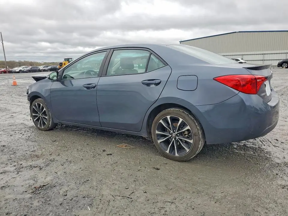 2019 TOYOTA COROLLA SE  