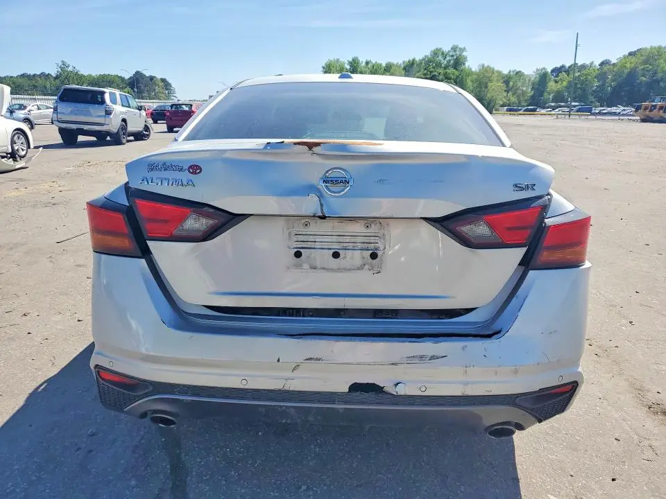 2020 NISSAN ALTIMA SR  