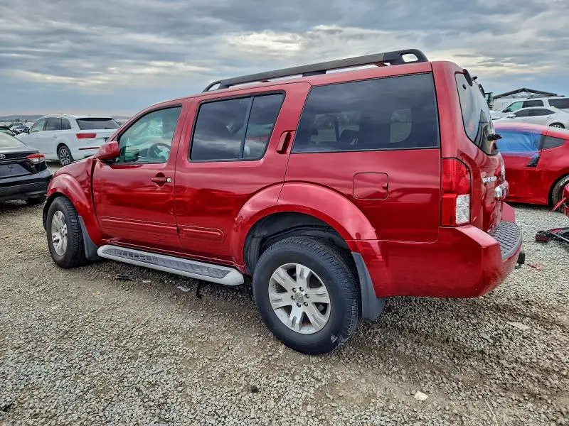 2010 NISSAN PATHFINDER S  
