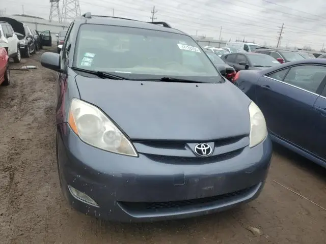 2010 TOYOTA SIENNA XLE  