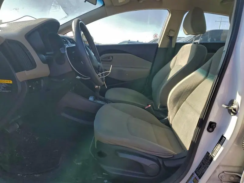 2015 KIA RIO LX  