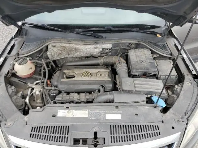 2011 VOLKSWAGEN TIGUAN S