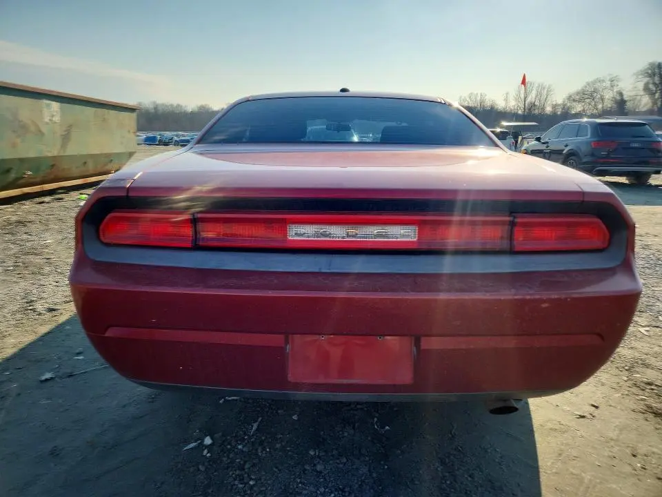 2010 DODGE CHALLENGER SE  