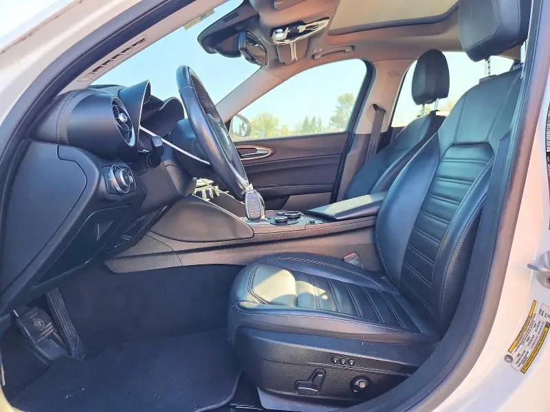 2017 ALFA ROMEO GIULIA TI  