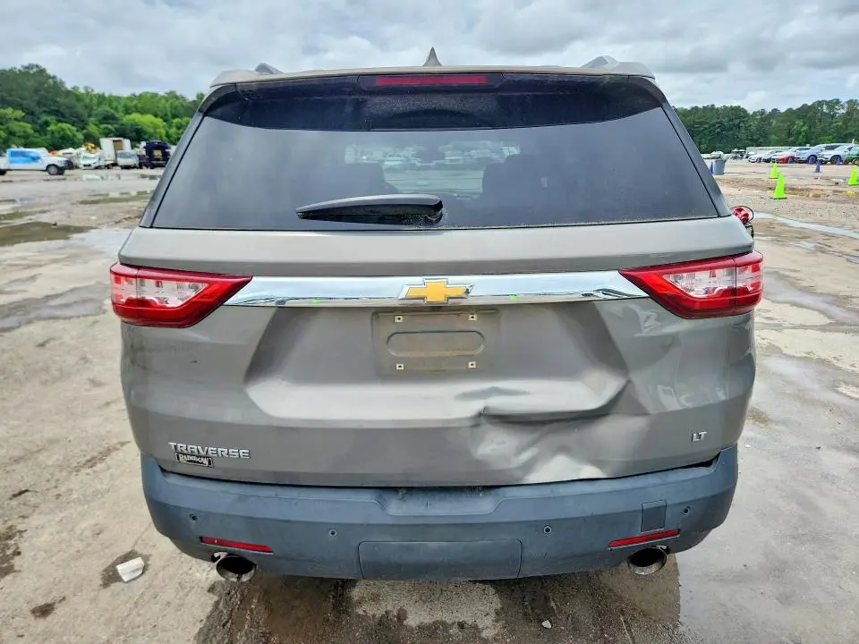 2018 CHEVROLET TRAVERSE LT  