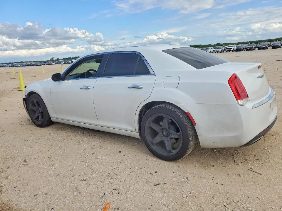 2020 CHRYSLER 300 LIMITED  