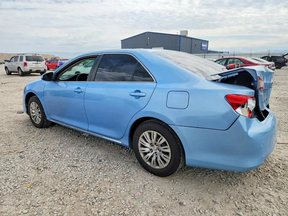 2013 TOYOTA CAMRY LE  