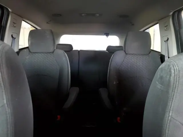 2011 CHEVROLET TRAVERSE LT  