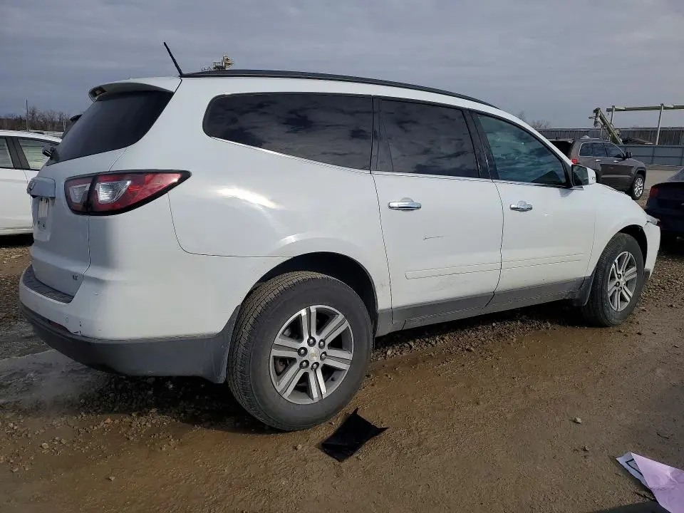 2017 CHEVROLET TRAVERSE LT  