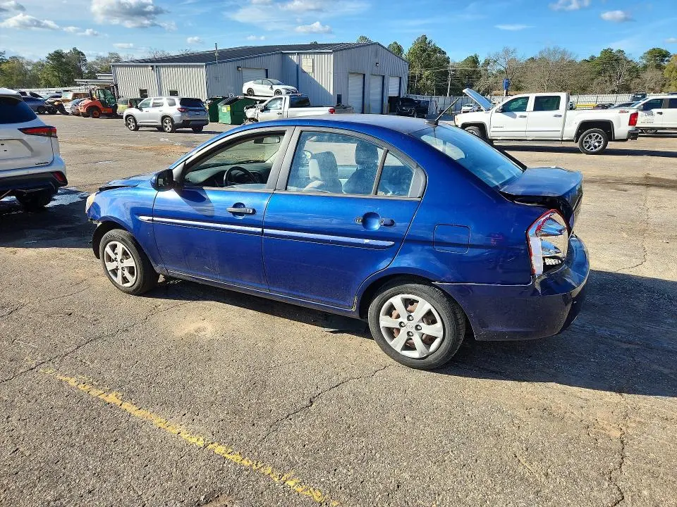 2011 HYUNDAI ACCENT GLS  