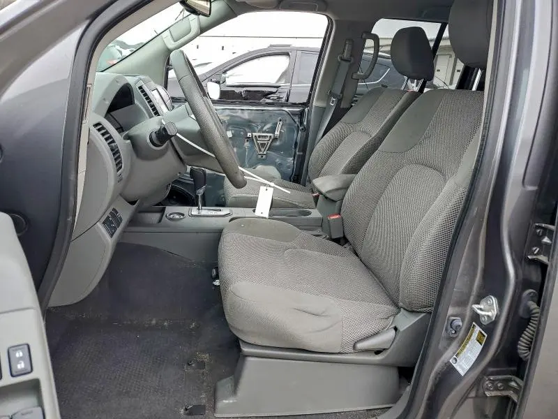 2021 NISSAN FRONTIER S  