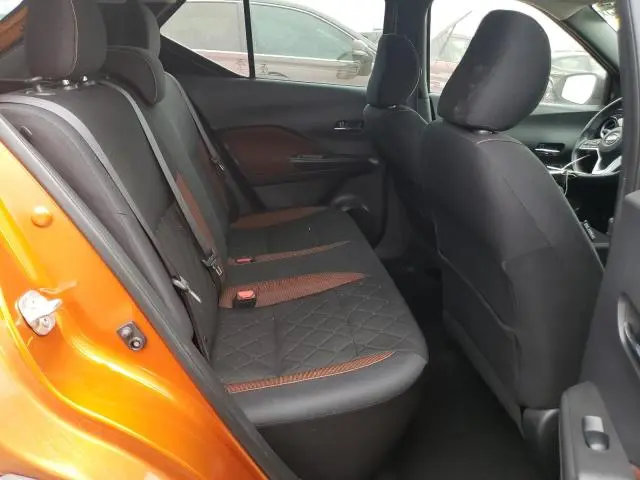 2019 NISSAN KICKS S  