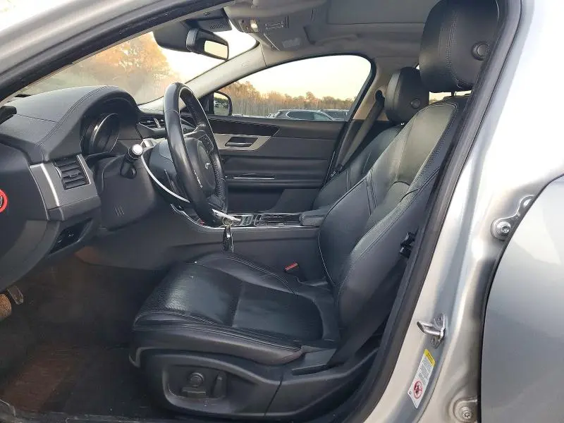 2016 JAGUAR XF PRESTIGE  