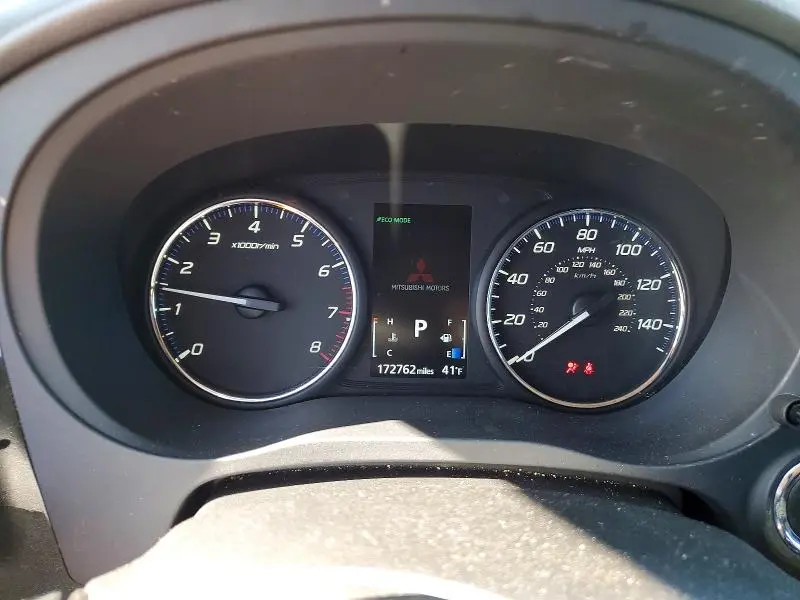 2019 MITSUBISHI OUTLANDER SE  