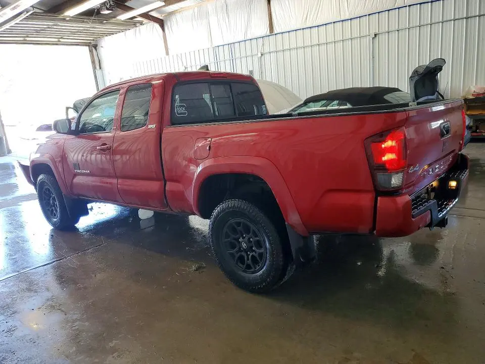2022 TOYOTA TACOMA SR5 V6  