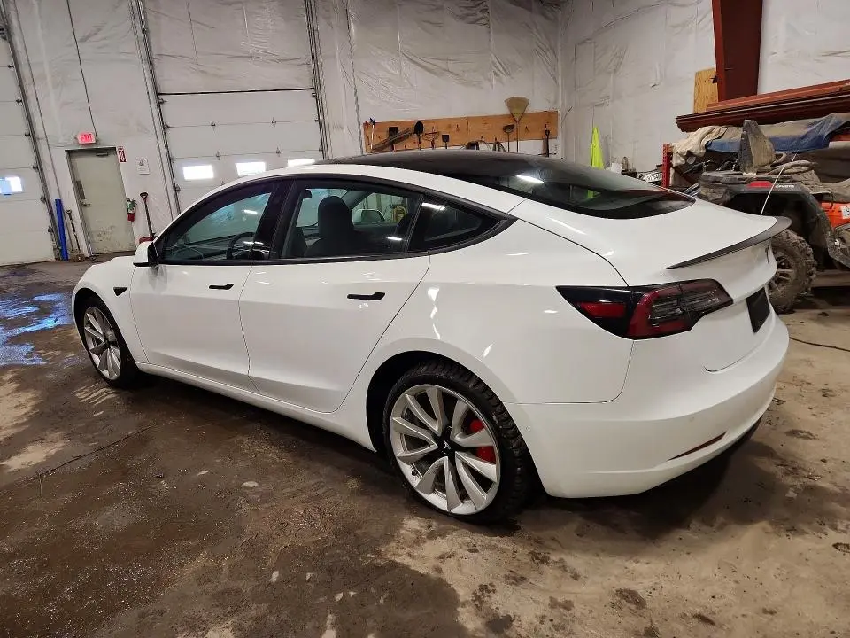 2021 TESLA MODEL 3   
