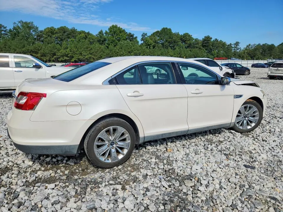2010 FORD TAURUS LIMITED  