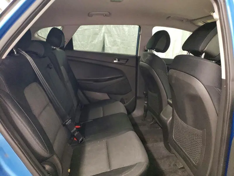 2016 HYUNDAI TUCSON SE  