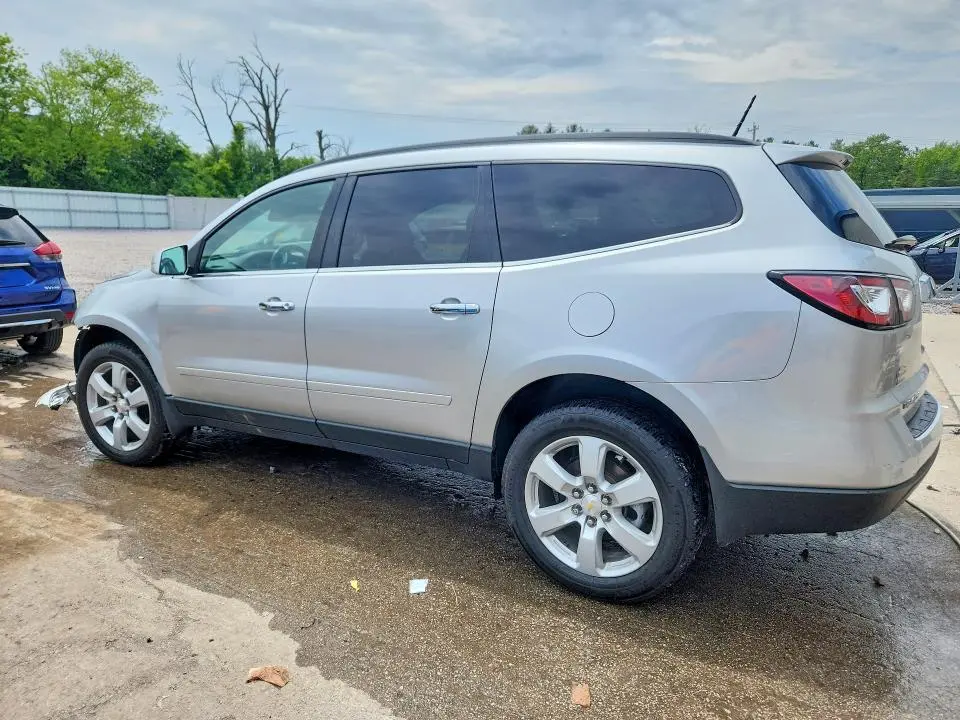 2017 CHEVROLET TRAVERSE LT  