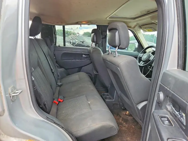2011 JEEP LIBERTY SPORT  