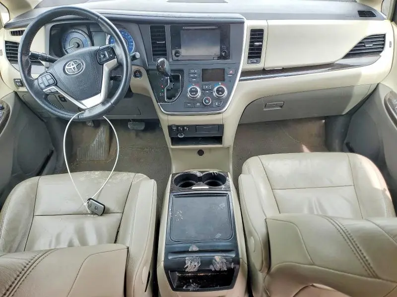 2015 TOYOTA SIENNA XLE 8-PASSENGER  