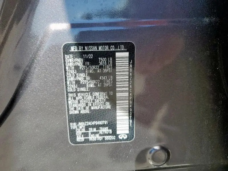 2023 INFINITI QX80 LUXE  