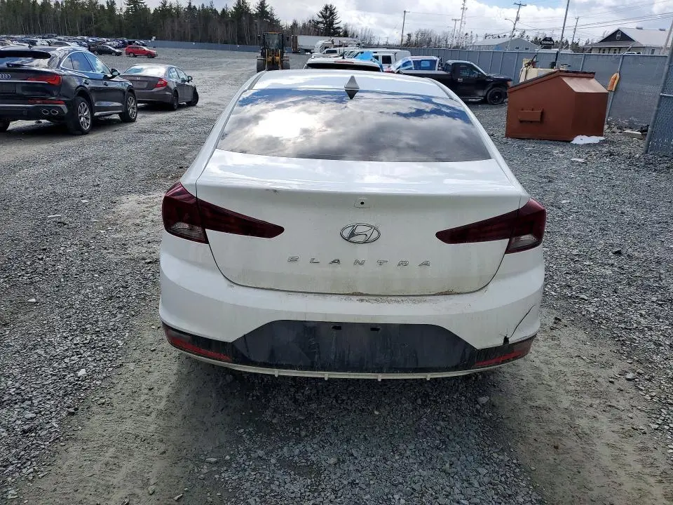 2020 HYUNDAI ELANTRA SEL  