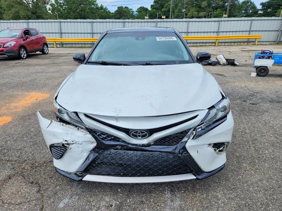 2019 TOYOTA CAMRY XSE V6  