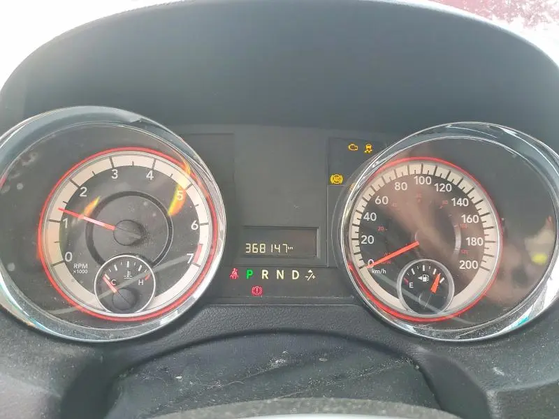 2015 DODGE GRAND CARAVAN SE  