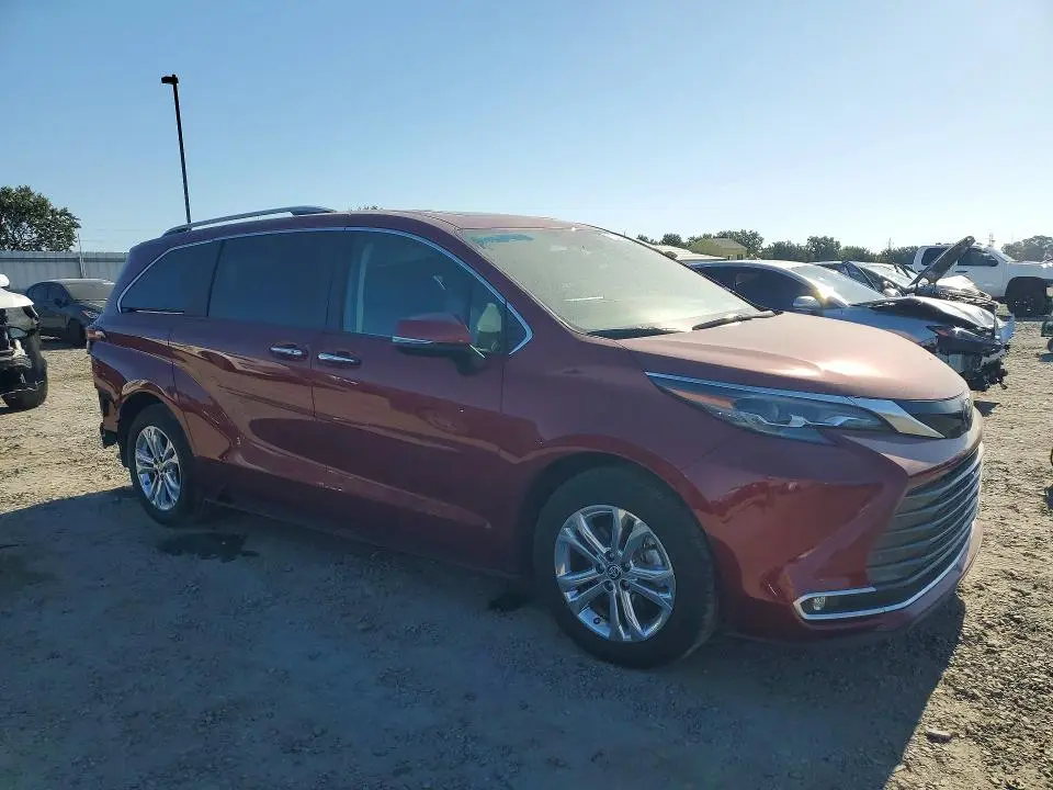 2024 TOYOTA SIENNA PLATINUM 7-PASSENGER  