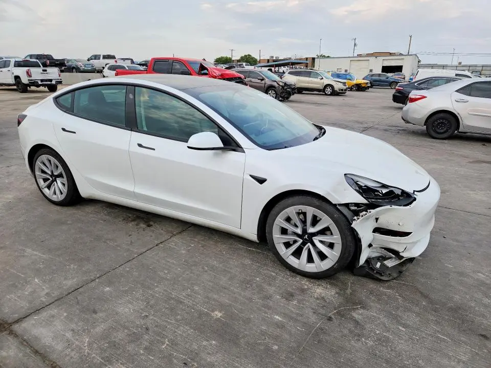 2021 TESLA MODEL 3   