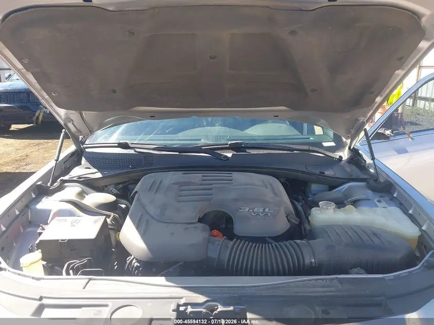 2011 CHRYSLER 300 LIMITED