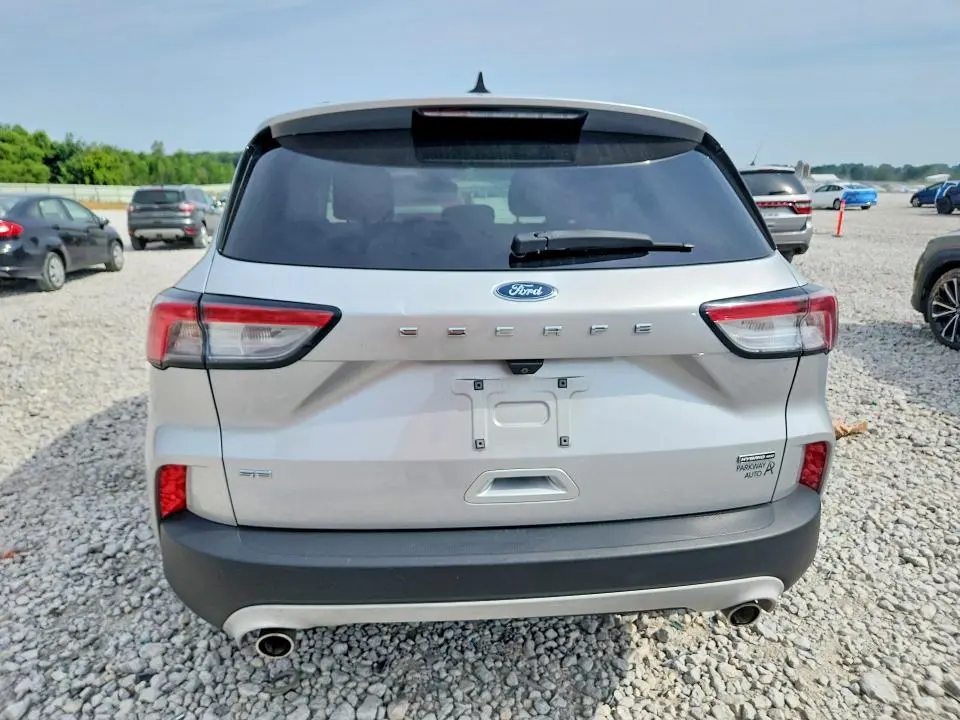 2020 FORD ESCAPE SE SPORT  