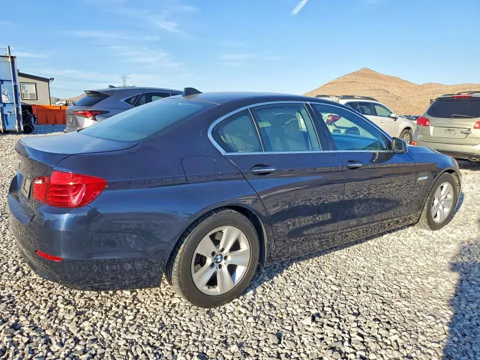 2011 BMW 528 I  
