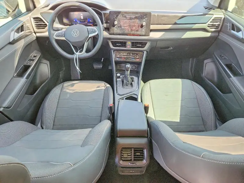 2025 VOLKSWAGEN TAOS SE BLACK  