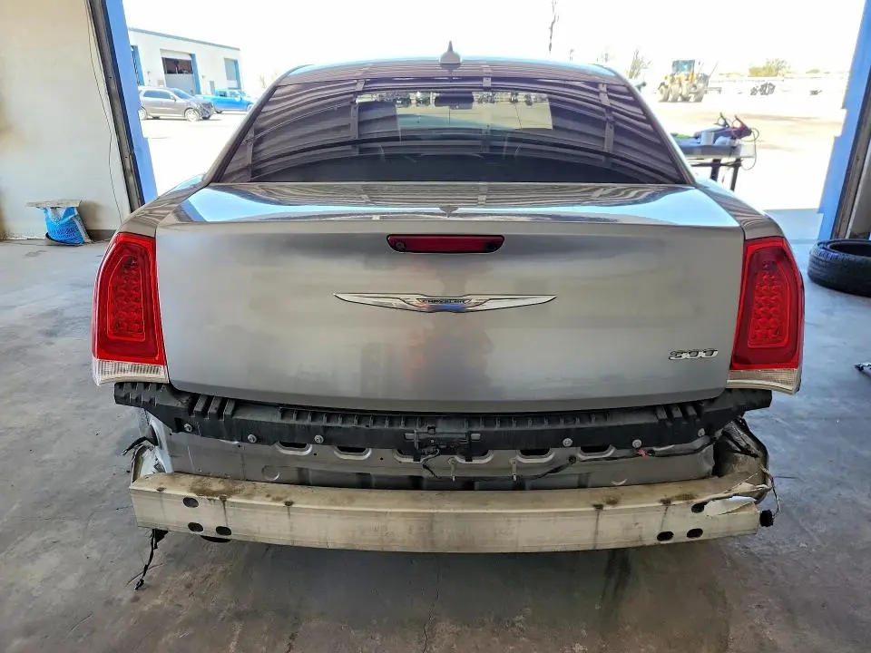2018 CHRYSLER 300 LIMITED  