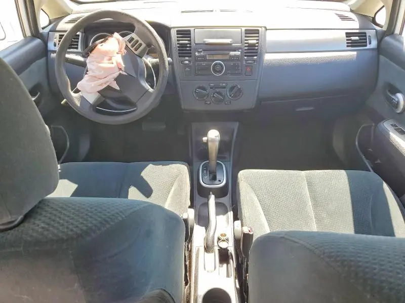 2010 NISSAN VERSA 1.8 S  