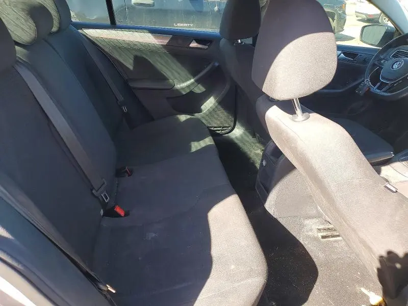 2015 VOLKSWAGEN JETTA SE  