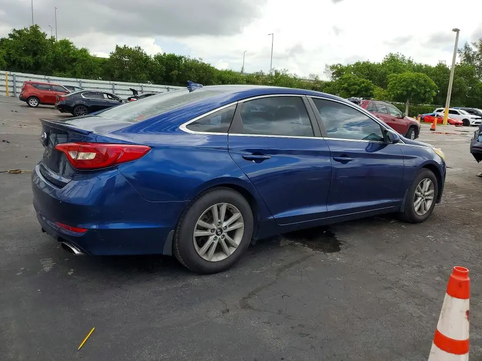 2015 HYUNDAI SONATA SE  