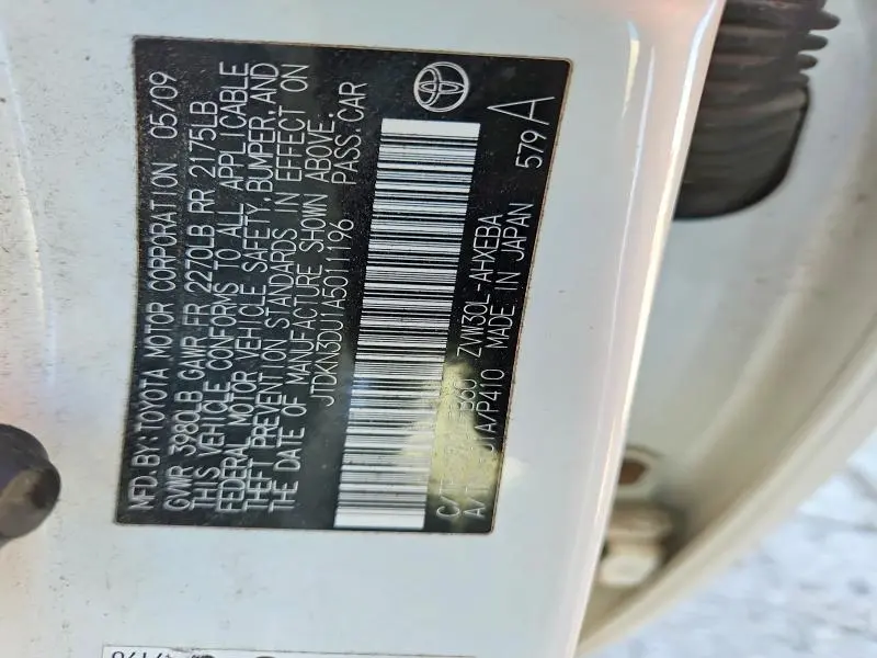 2010 TOYOTA PRIUS III  