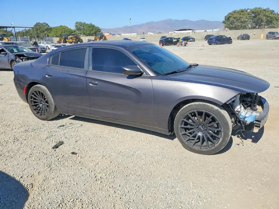 2016 DODGE CHARGER SXT  