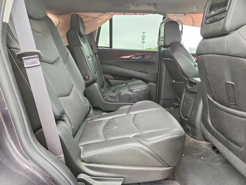 2015 CADILLAC ESCALADE LUXURY  