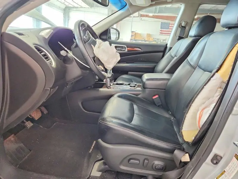 2014 NISSAN PATHFINDER SL  